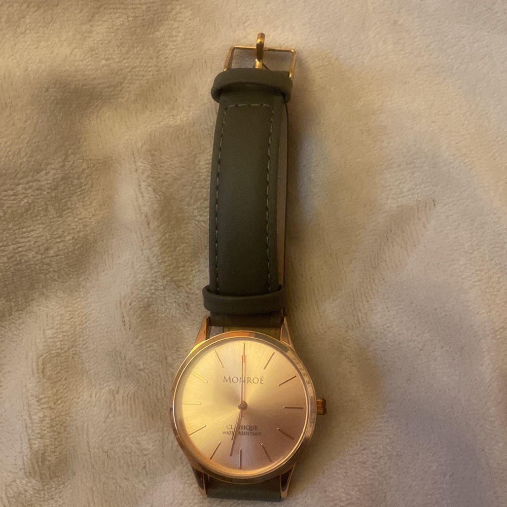 Watch - Picture 4 of 8